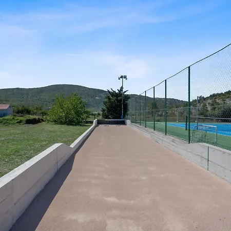 בית נופש My Dalmatia - Sport And With Private Heated Pool And Tennis Court