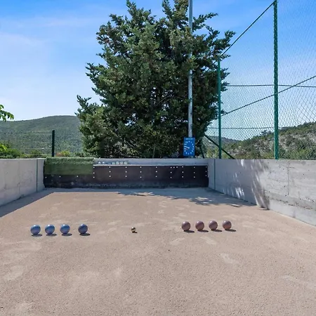 My Dalmatia - Sport And With Private Heated Pool And Tennis Court *