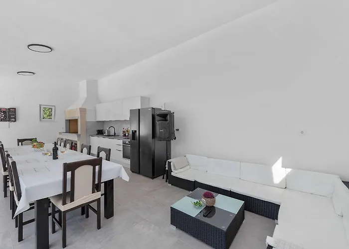 My Dalmatia - Sport And With Private Heated Pool And Tennis Court Prázdninový dům Neoric